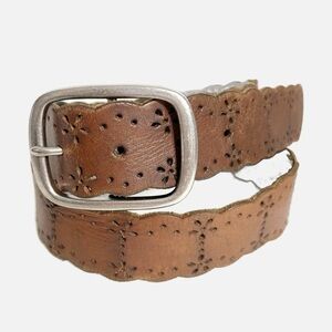 Unbranded Smooth Brown Leather Belt Scallop Edge Silver Toned Hardware Buckle 🟫